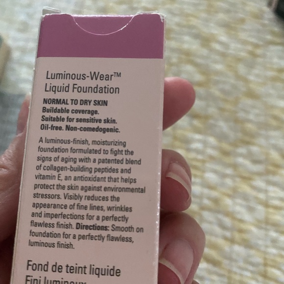 Mary Kay time wise matte wear liquid foundation - Picture 4 of 4